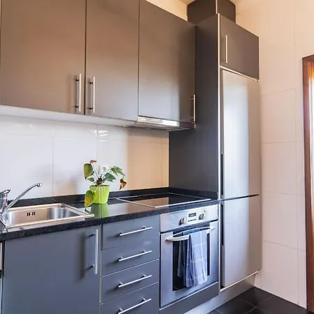 3 Bedroom Center *